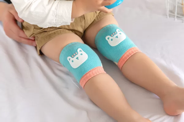 Par de rodilleras con antideslizante para bebes gateadores-VEGBR-12