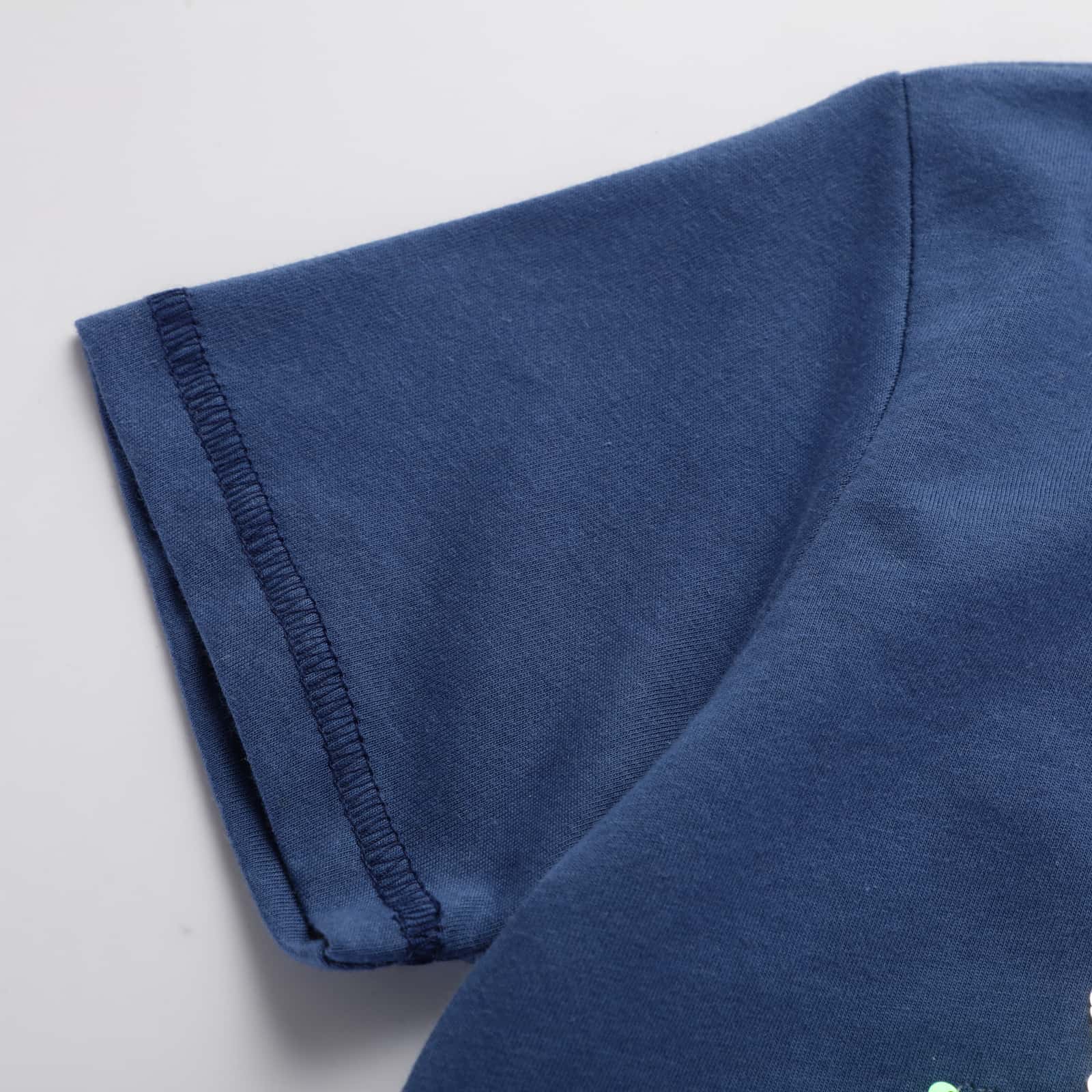 Polera manga corta con dinosaurio de lentejuelas que cambia de color para niños-6563