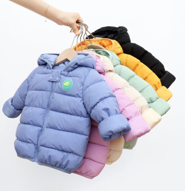 Chaqueta con orejitas de osito y botón luminoso
