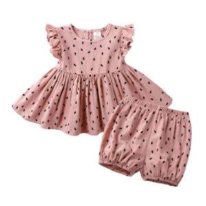 Conjunto con volados de bebé