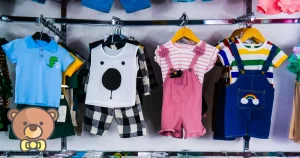 Liquidación de ropa de niños