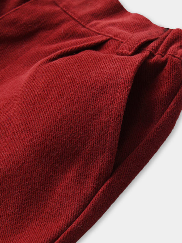 Set de pantalón de vestir, tirantes y lazo color rojo