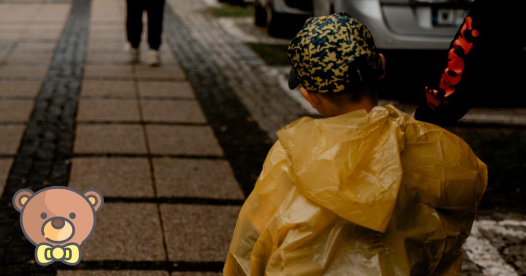Todo en ropa de lluvia, ponchos, botas de agua, paraguas infantiles y más