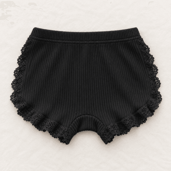Short cubrecalzón con volados